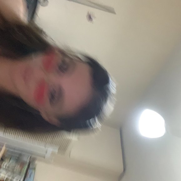 Meet your Posher, alissa - Picture 2 of 4